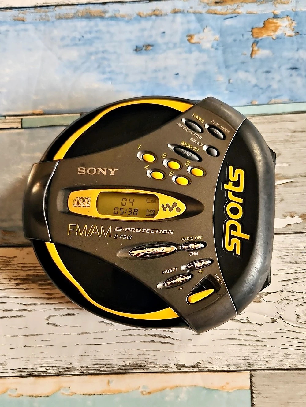 Vtg Sony D-FS18 Sports Walkman Portable CD/FM/AM Player Blk/Yel, Serial# 5148222
